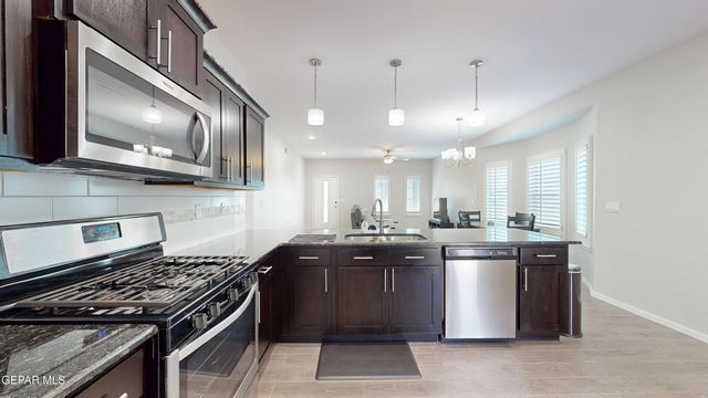 219 Notts Way, El Paso, TX 79928