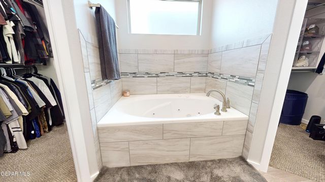 219 Notts Way, El Paso, TX 79928