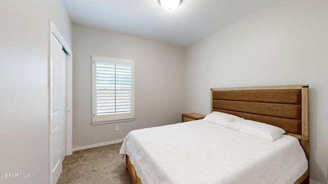 219 Notts Way, El Paso, TX 79928