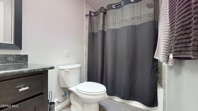 219 Notts Way, El Paso, TX 79928