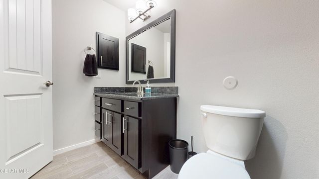 219 Notts Way, El Paso, TX 79928