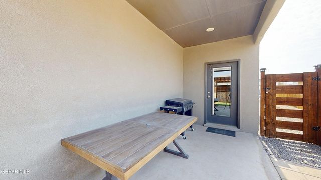 219 Notts Way, El Paso, TX 79928