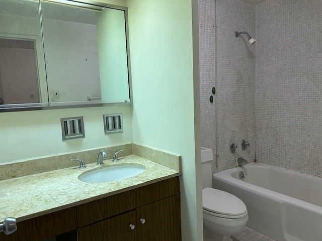 320 Fort Duquesne Blvd 23F, Downtown Pgh, PA 15222