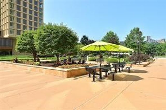 320 Fort Duquesne Blvd 23F, Downtown Pgh, PA 15222