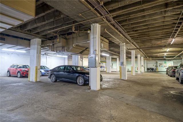 320 Fort Duquesne Blvd 23F, Downtown Pgh, PA 15222