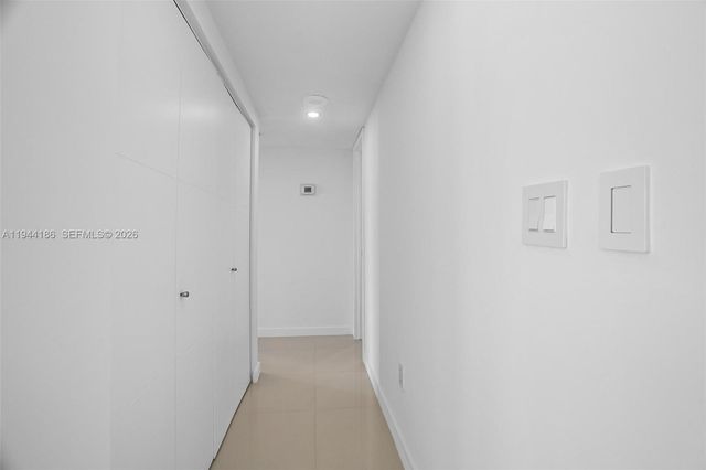 300 Bayview Dr 2108, Sunny Isles Beach, FL 33160