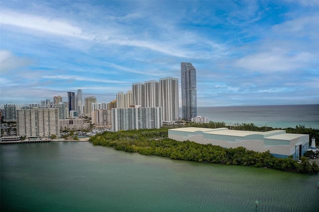 300 Bayview Dr 2108, Sunny Isles Beach, FL 33160