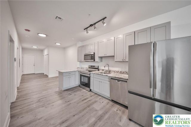 10 West Goepp Street 201, Bethlehem City, PA 18018