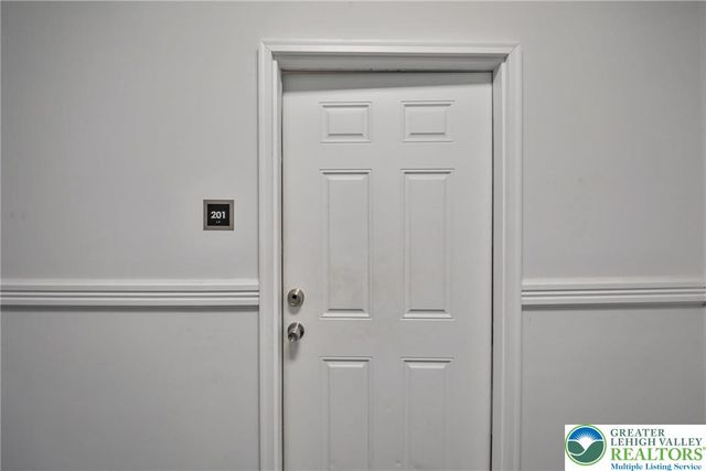 10 West Goepp Street 201, Bethlehem City, PA 18018