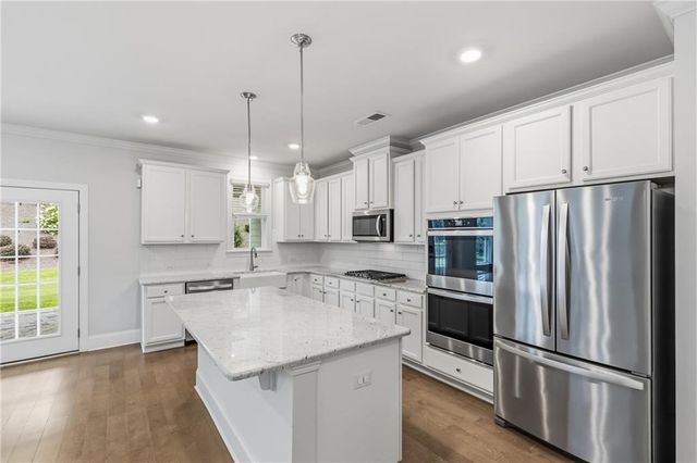 415 Carmichael Circle, Canton, GA 30115