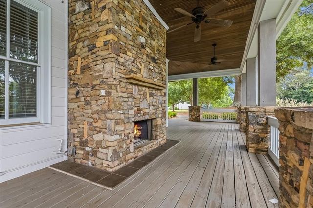 415 Carmichael Circle, Canton, GA 30115