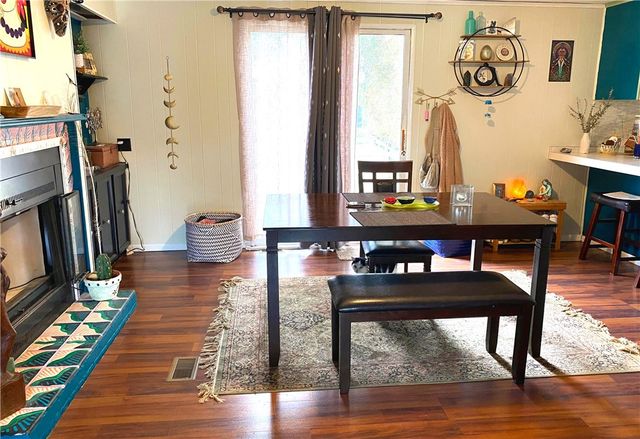 207 E 4th Ave, Latrobe, PA 15650