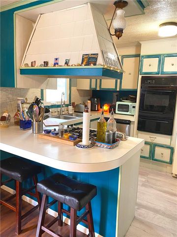 207 E 4th Ave, Latrobe, PA 15650