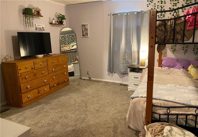 207 E 4th Ave, Latrobe, PA 15650