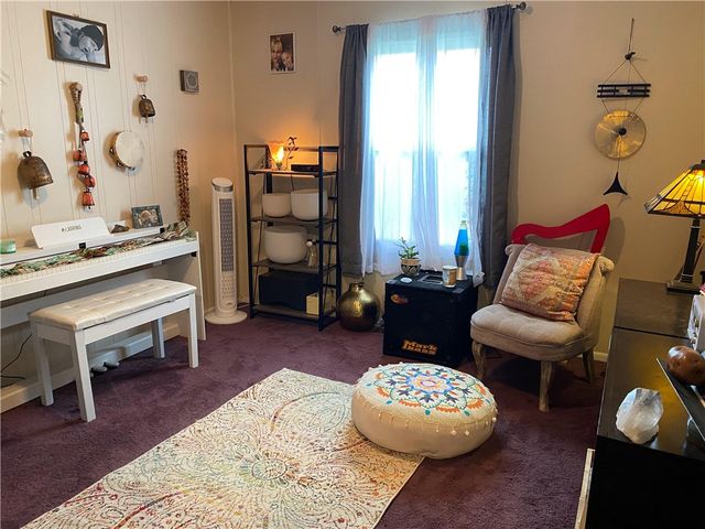 207 E 4th Ave, Latrobe, PA 15650