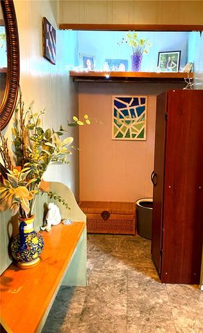 207 E 4th Ave, Latrobe, PA 15650