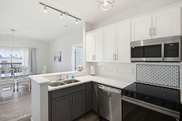 619 Spencer Farlow Drive 5-30, Carolina Beach, NC 28428