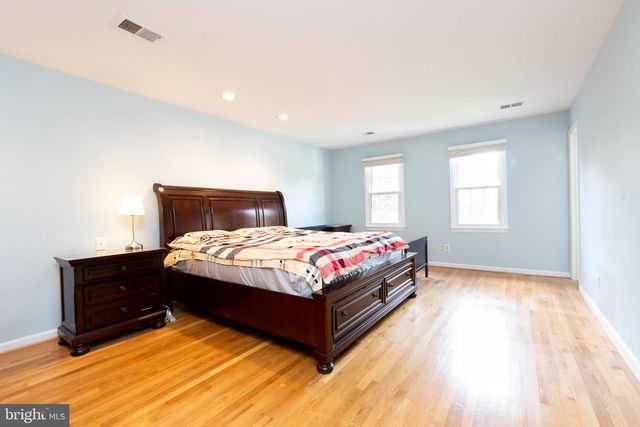 9808 KORMAN CT, Potomac, MD 20854