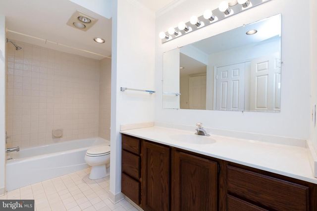 9808 KORMAN CT, Potomac, MD 20854