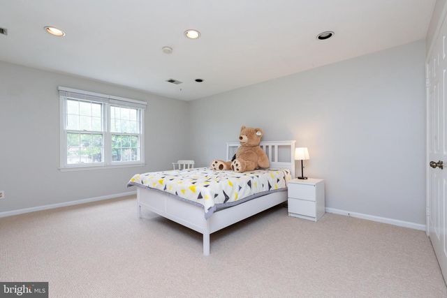 9808 KORMAN CT, Potomac, MD 20854