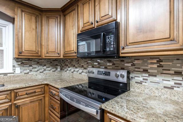 411 Pine Forrest, Dublin, GA 31021