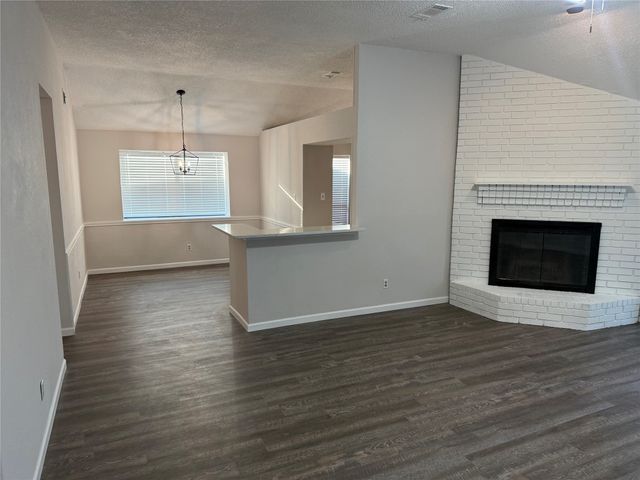 1401 Flameleaf Drive, Allen, TX 75002