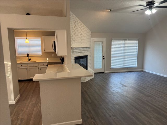 1401 Flameleaf Drive, Allen, TX 75002