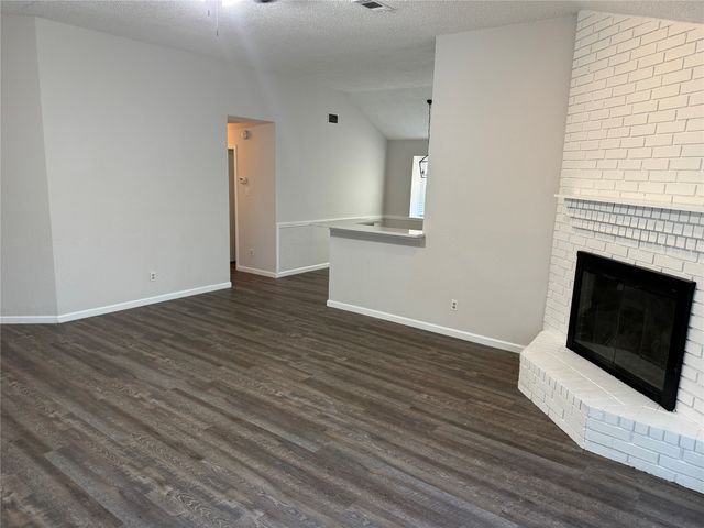 1401 Flameleaf Drive, Allen, TX 75002