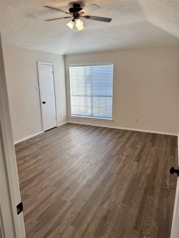 1401 Flameleaf Drive, Allen, TX 75002