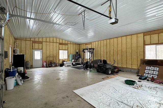 14483 County Road 8, Middlebury, IN 46540