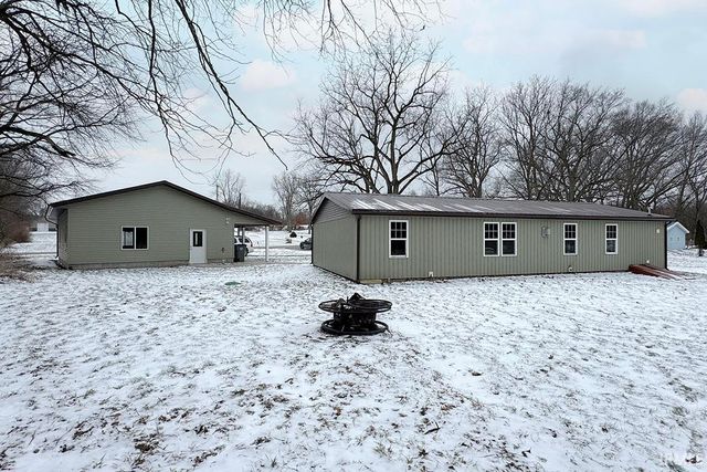 14483 County Road 8, Middlebury, IN 46540