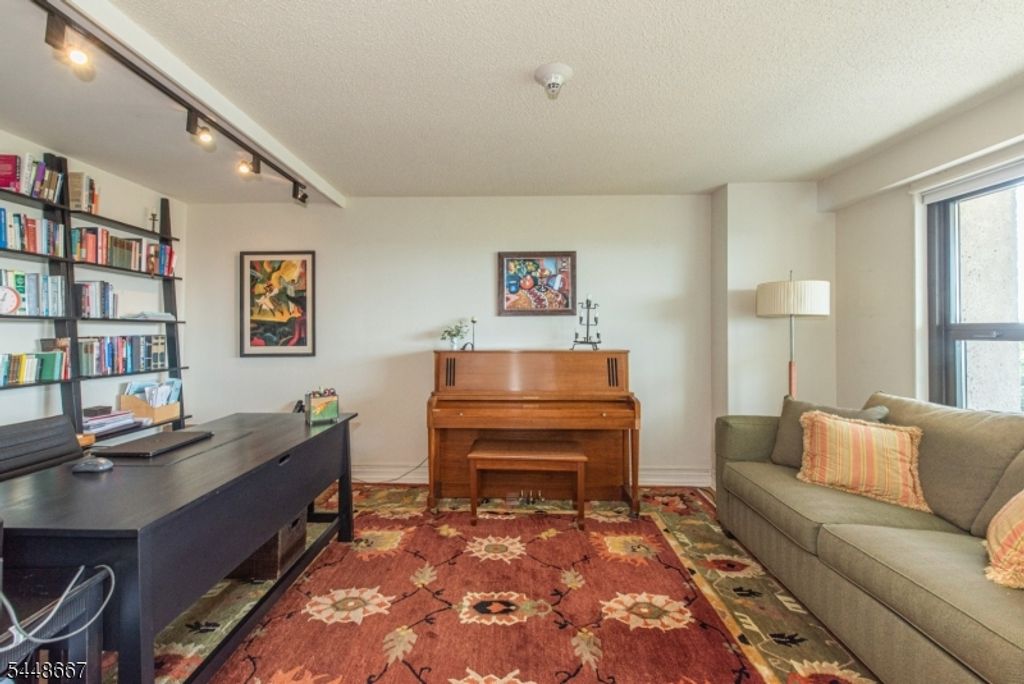 2 Claridge Dr 8HW 8HW, Verona Twp., NJ 07044 — photo 14
