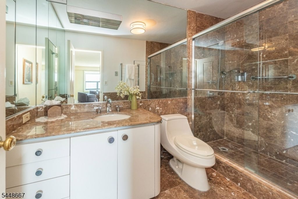2 Claridge Dr 8HW 8HW, Verona Twp., NJ 07044 — photo 23