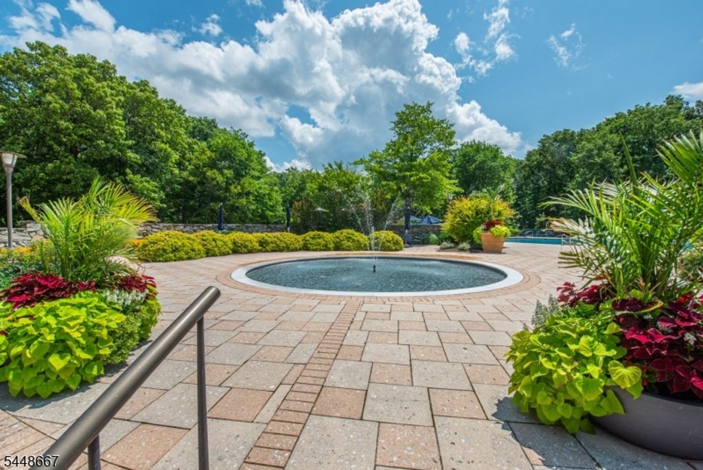 2 Claridge Dr 8HW 8HW, Verona Twp., NJ 07044 — photo 28