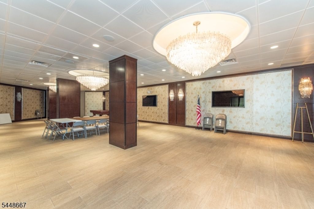 2 Claridge Dr 8HW 8HW, Verona Twp., NJ 07044 — photo 33