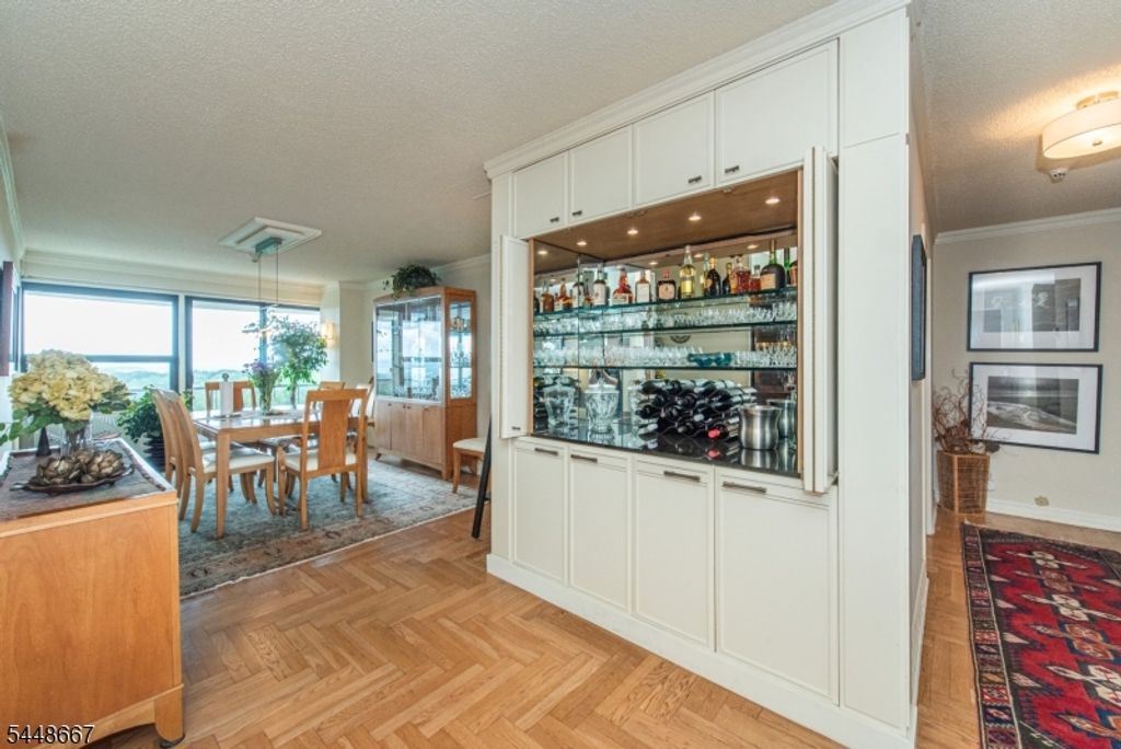 2 Claridge Dr 8HW 8HW, Verona Twp., NJ 07044 — photo 5
