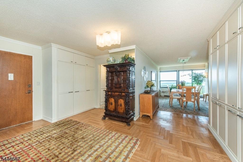 2 Claridge Dr 8HW 8HW, Verona Twp., NJ 07044 — photo 7