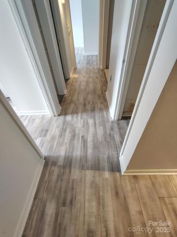 4821 Spring Lake Drive, Charlotte, NC 28212