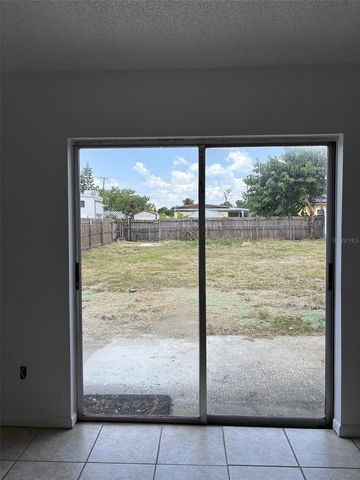 2119 W OKALOOSA AVENUE, Tampa, FL 33604