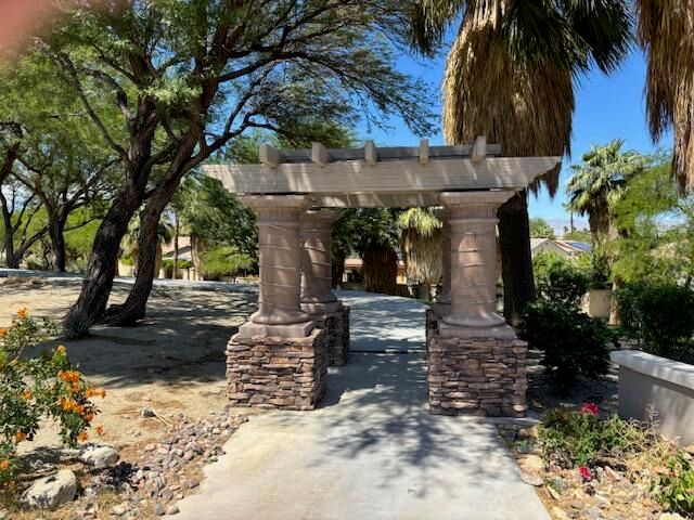 984 Tierra Lane, Palm Springs, CA 92262