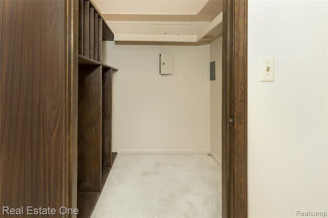 30000 Wildbrook Drive 101, Southfield, MI 48034
