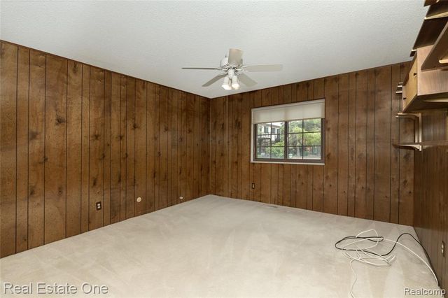 30000 Wildbrook Drive 101, Southfield, MI 48034