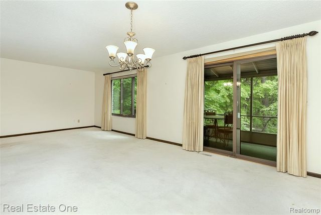 30000 Wildbrook Drive 101, Southfield, MI 48034