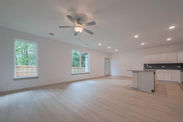 11622 Twain Drive, Montgomery, TX 77356