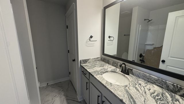 482 W Foxrun, Springfield, TN 37172