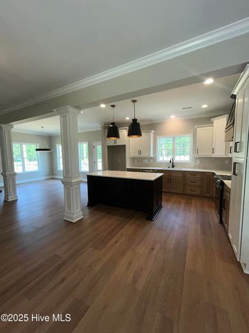 502 Bald Eagle Drive, Vass, NC 28394