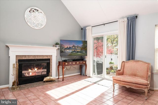 2359 PUTNAM LN, Crofton, MD 21114