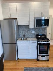 16 5th 11, Chelsea, MA 02150