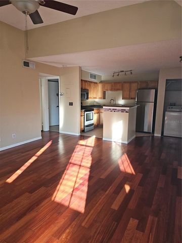 415 LAKEPOINTE DRIVE 204, Altamonte Springs, FL 32701