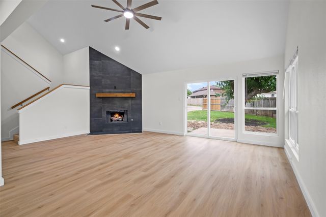 822 Aspen Lane, Desoto, TX 75115